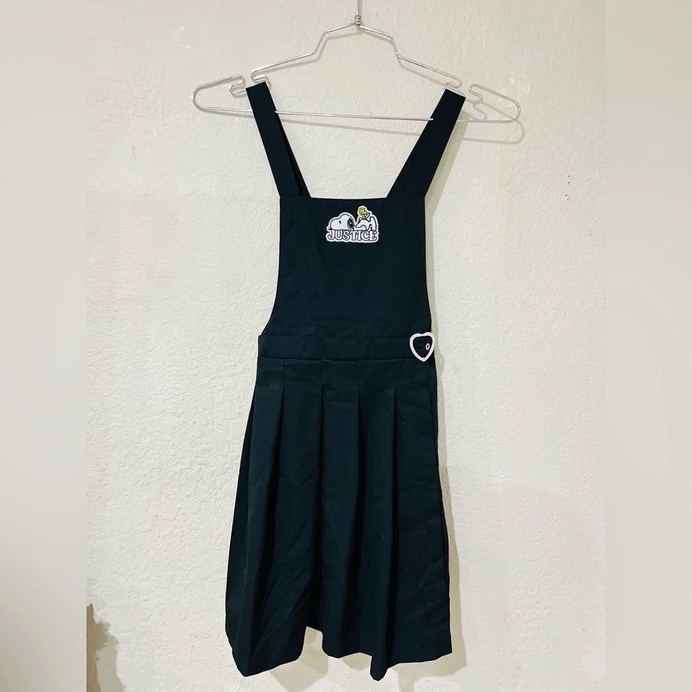 Justice Girls Snoopy Dress, Size 12/14 no underneath shirt included